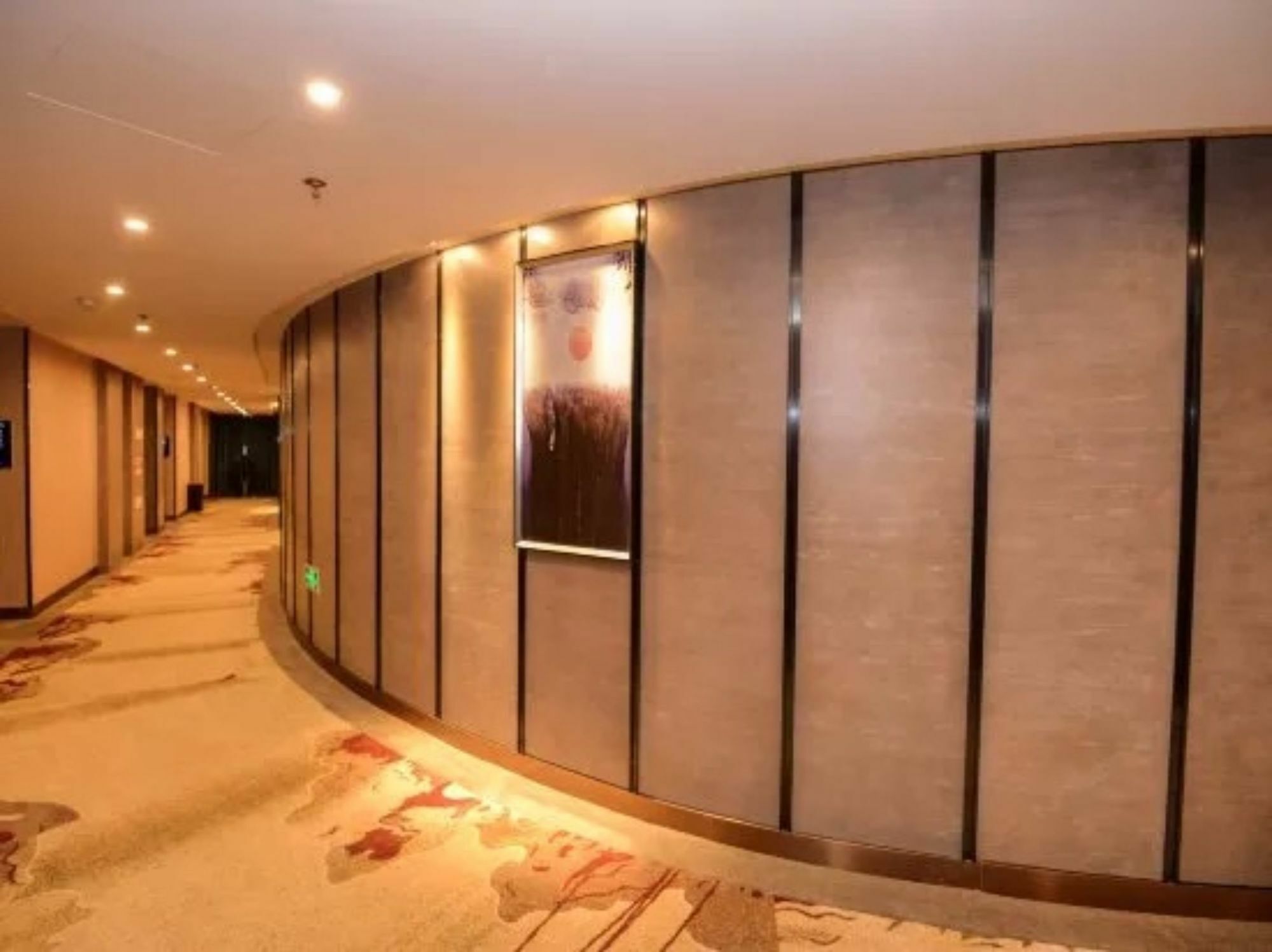 Days Hotel & Suites Shishi Quanzhou  Exterior photo